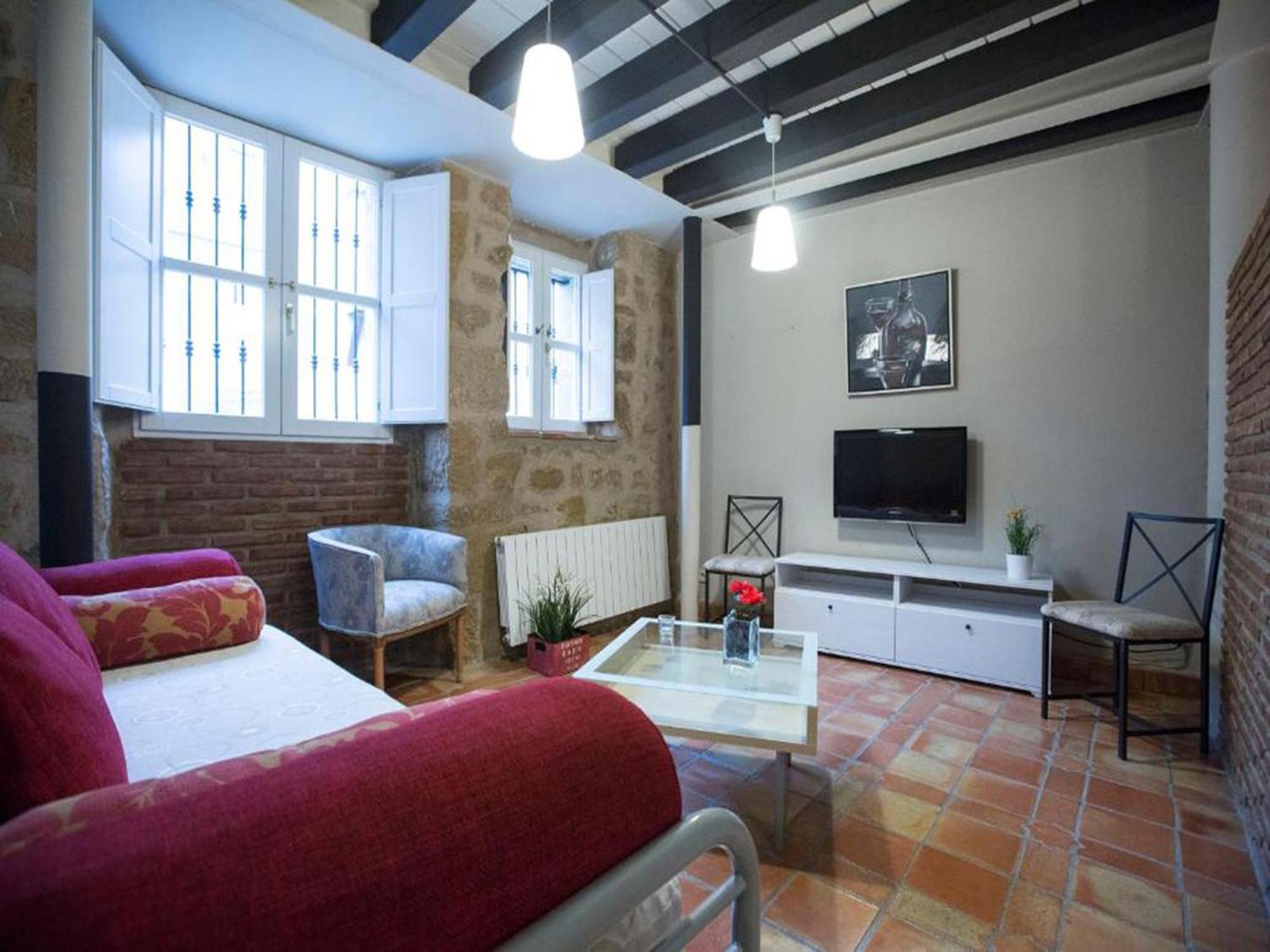 Apartamentos Senorio De Haro 3000 Luaran gambar