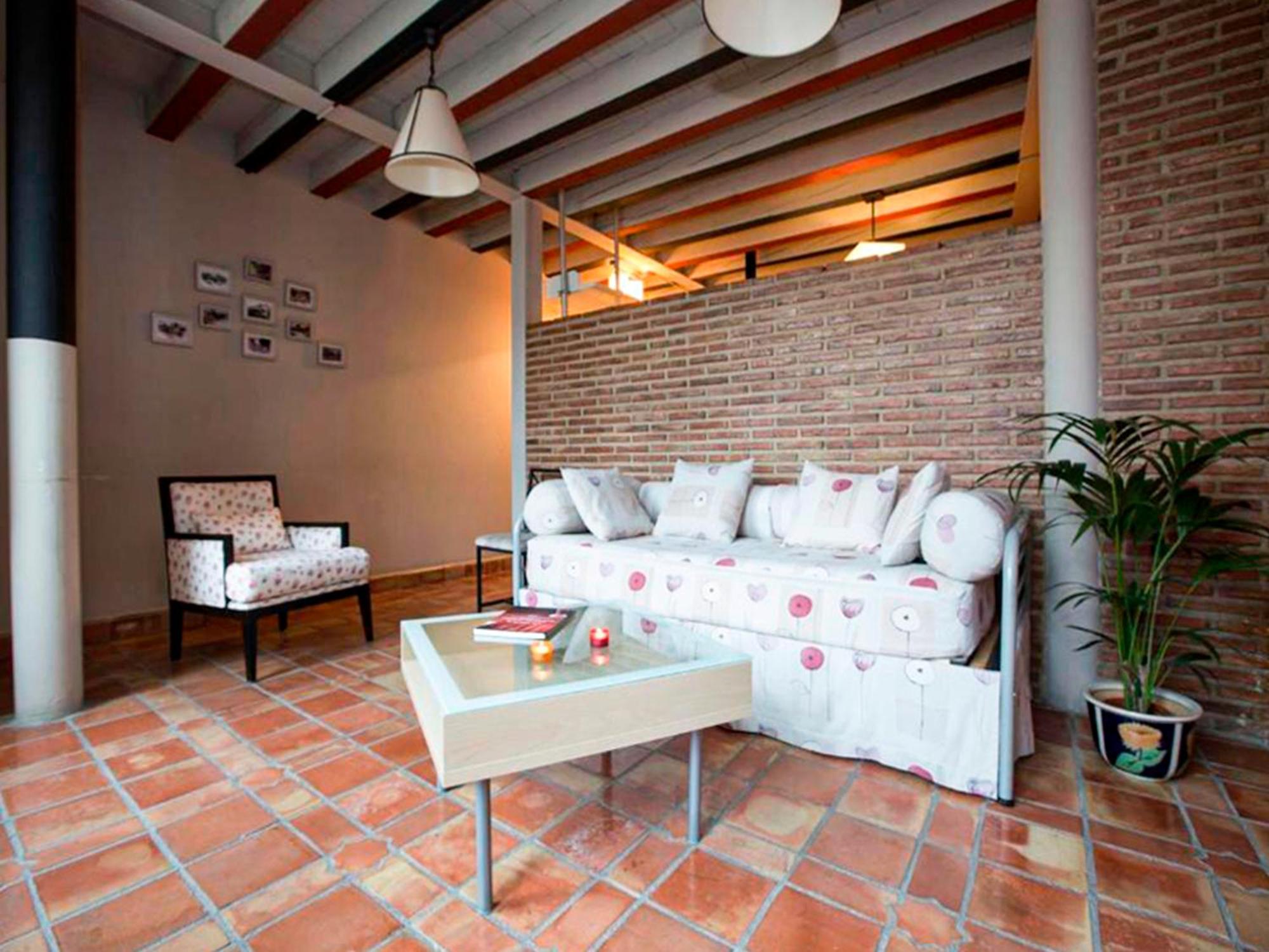 Apartamentos Senorio De Haro 3000 Luaran gambar
