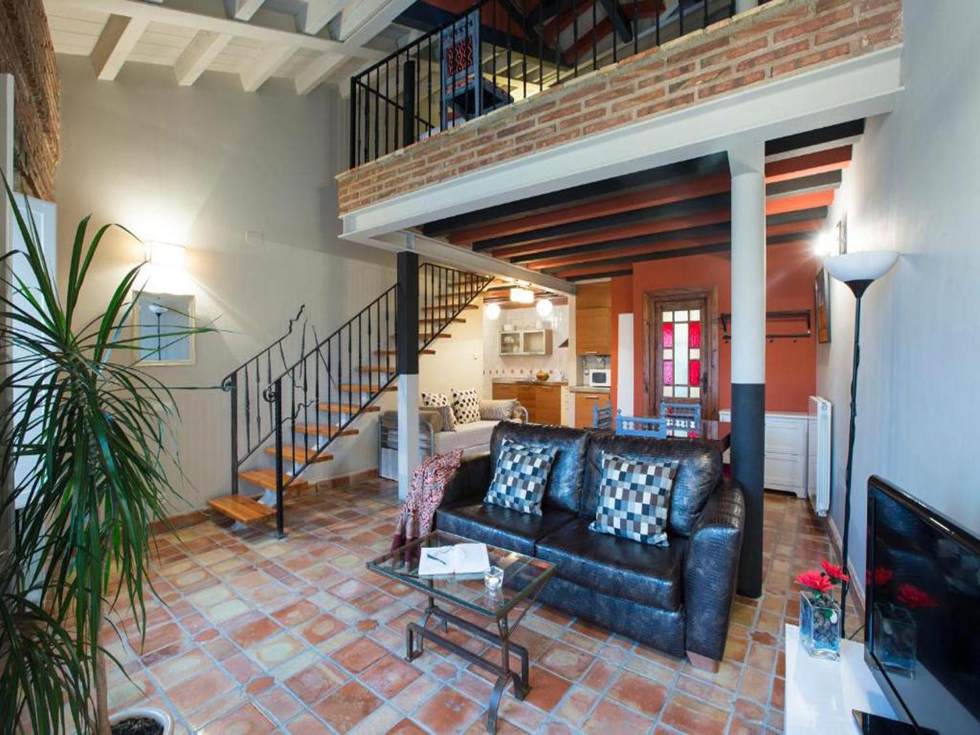 Apartamentos Senorio De Haro 3000 Luaran gambar